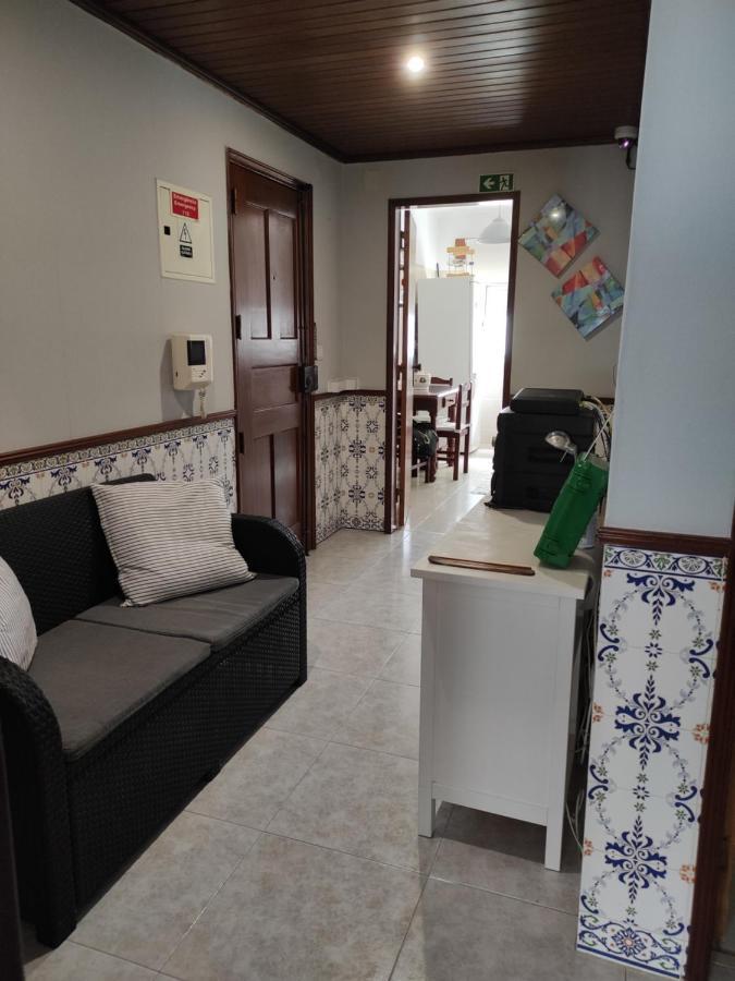 Guest House Patrocinio Corroios Luaran gambar